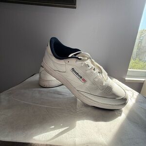 Reebok Men's White and Navy Sneakers